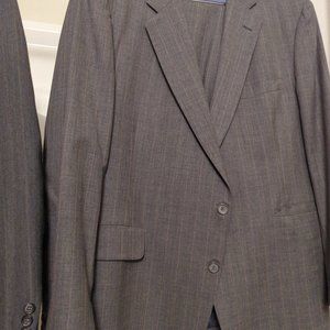 Men's classic fit suit